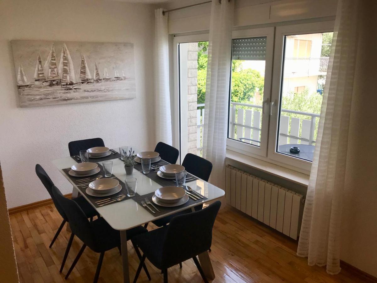 Holiday Apartment Lavanda Sumpetar เยเซนิเซ ภายนอก รูปภาพ
